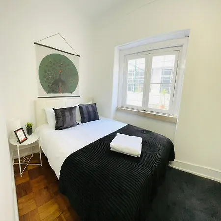 Luxury Next Attractions And Station Hostal Lisboa