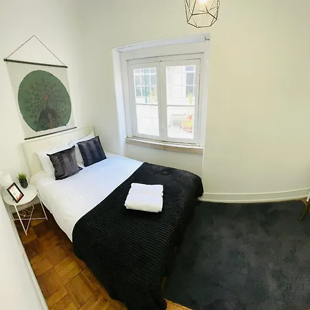 Hostal Luxury Next Attractions And Station *