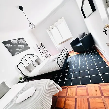 Luxury Next Attractions And Station * リスボン