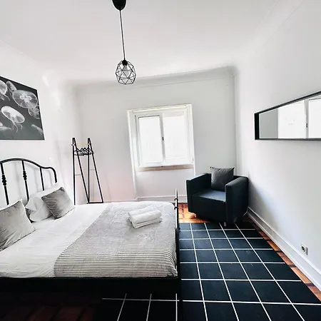 Хостел Luxury Next Attractions And Station Лиссабон